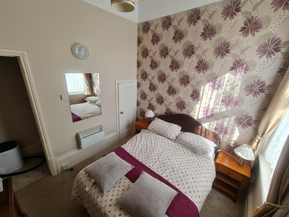 Parterre Holiday Apartments แซนดาวน์ ภายนอก รูปภาพ